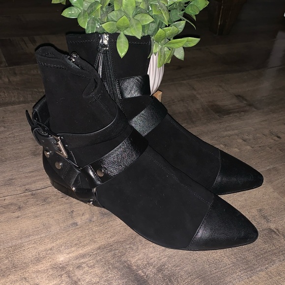 REBECCA MINKOFF BLACK LEATHER BOOTIES - Picture 2 of 7